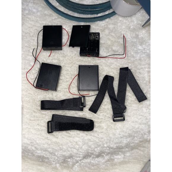 4 x 4-AAA Cells Battery Holder Case Box With Wire Leads & Cover & ON/OFF Switch - Picture 3 of 5